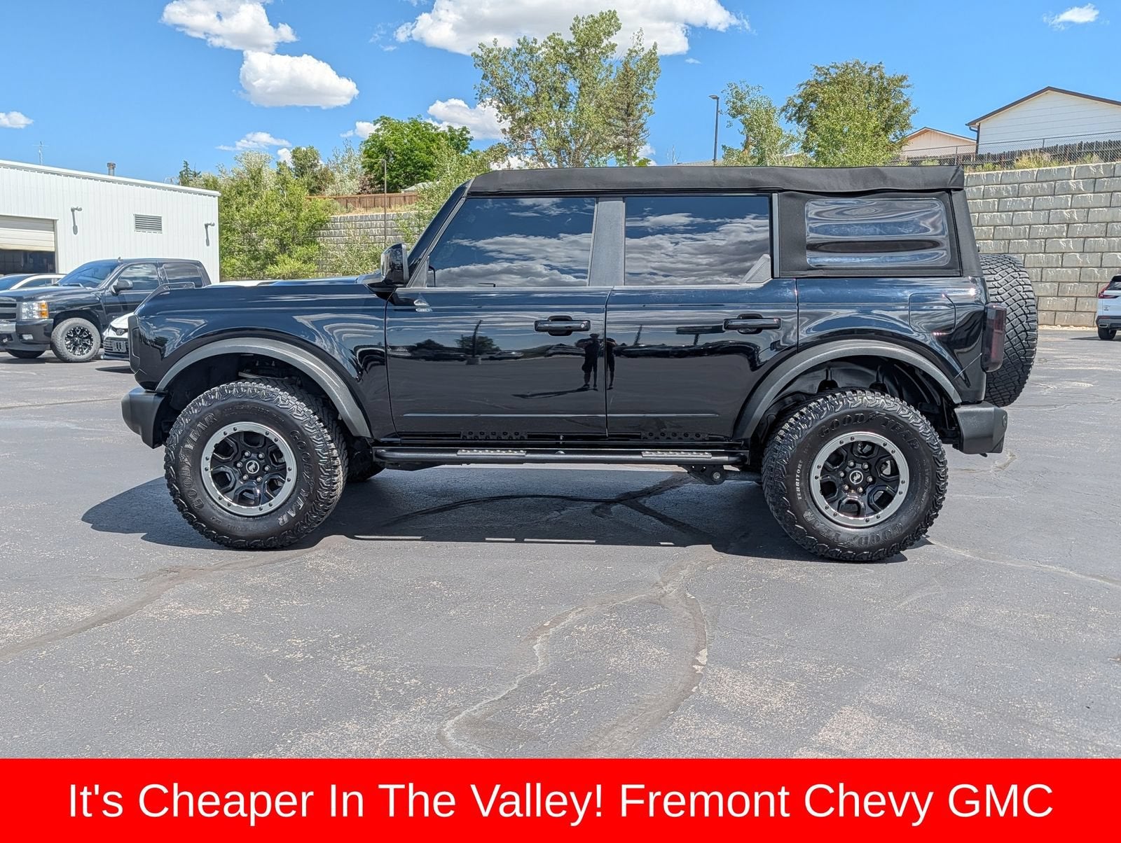 2023 Ford Bronco Base