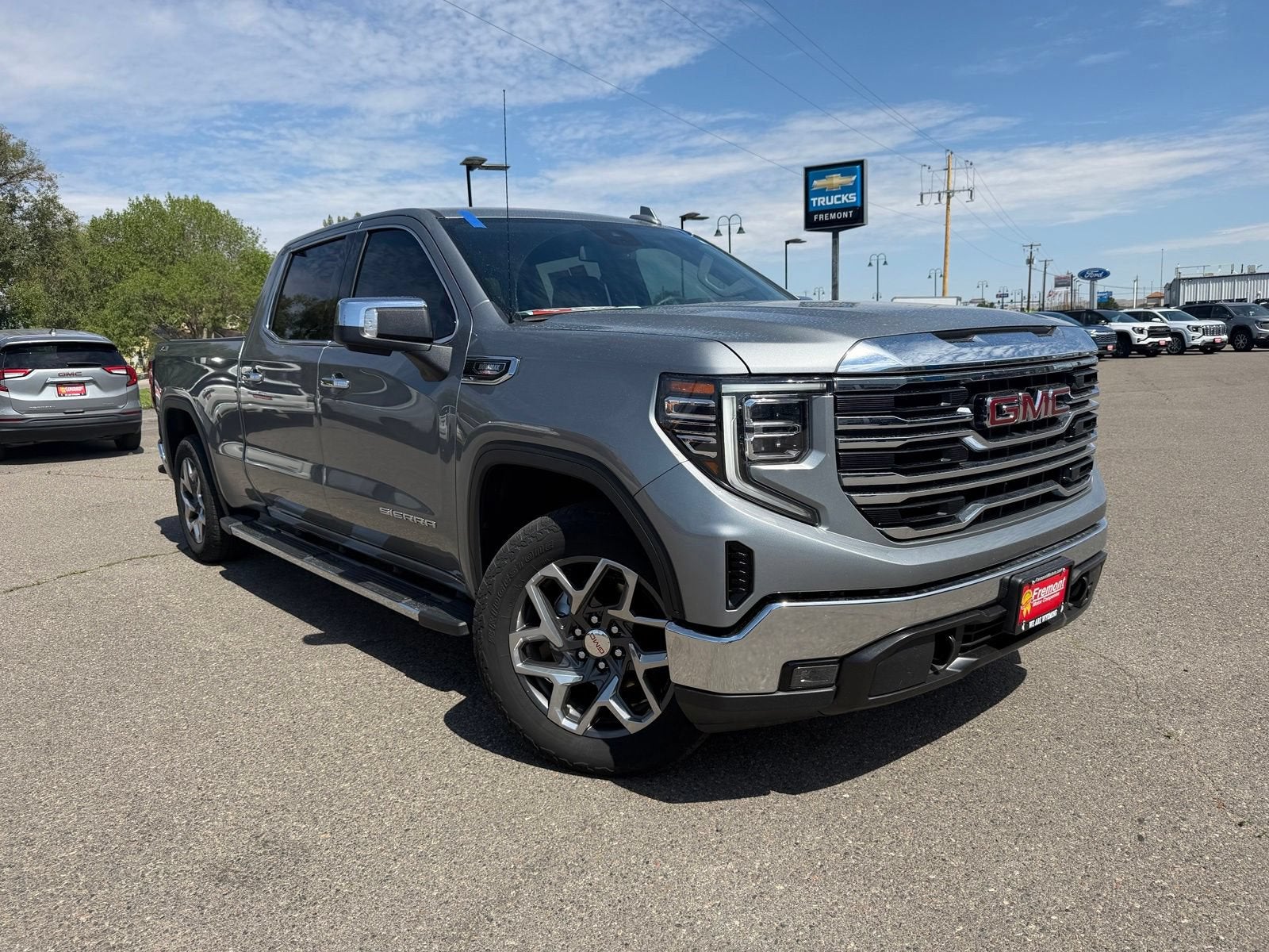 2024 GMC Sierra 1500 SLT
