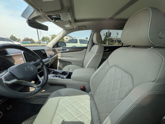 2024 Volkswagen Atlas 2.0T SEL Premium R-Line