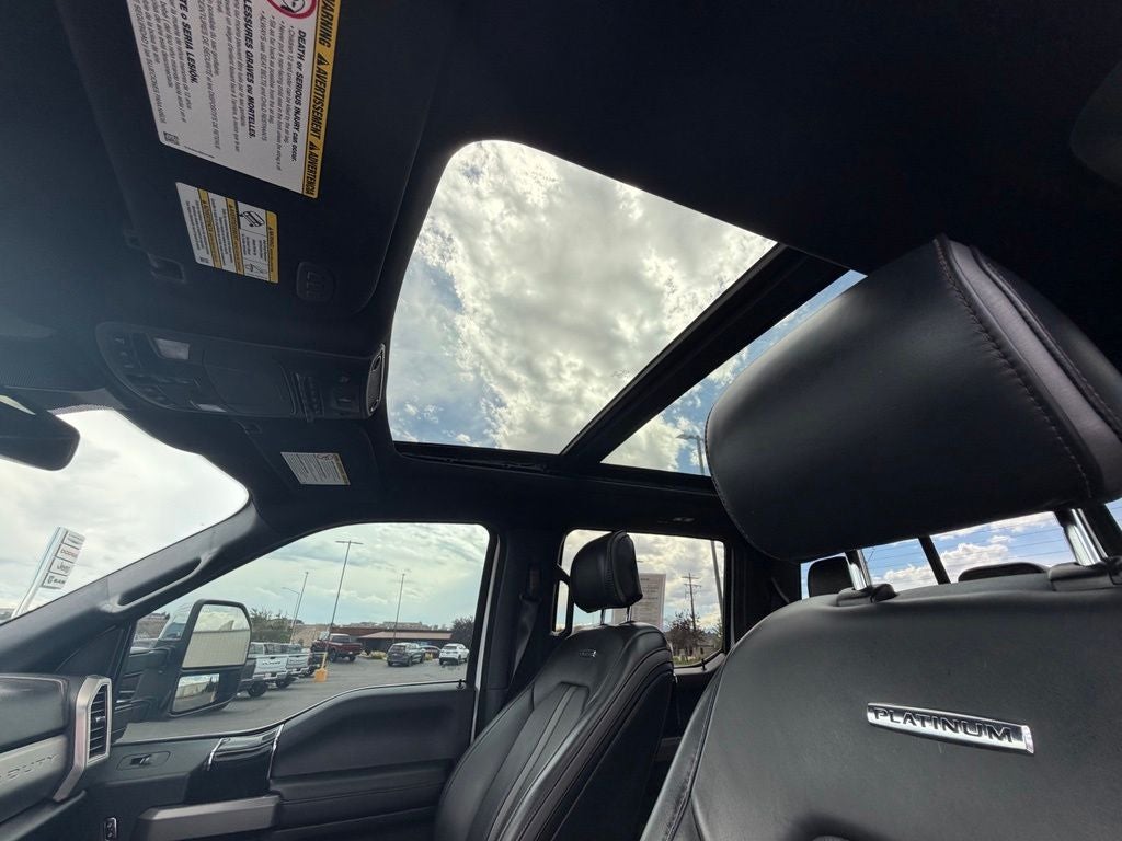 2022 Ford F-350SD Platinum