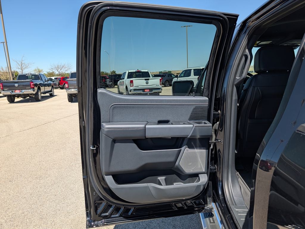 2025 Ford F-150 Lariat 157"