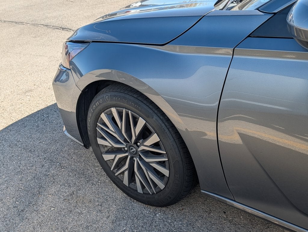 2023 Nissan Altima SV FWD