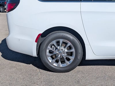2024 Chrysler Pacifica Touring L AWD