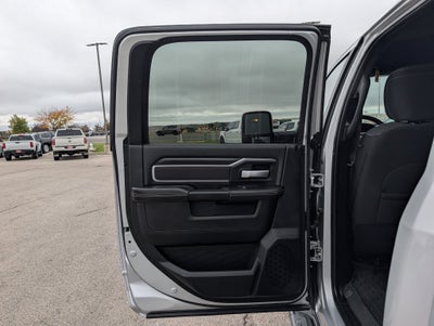 2026 RAM 3500 Big Horn Crew Cab 4x4 8' Box