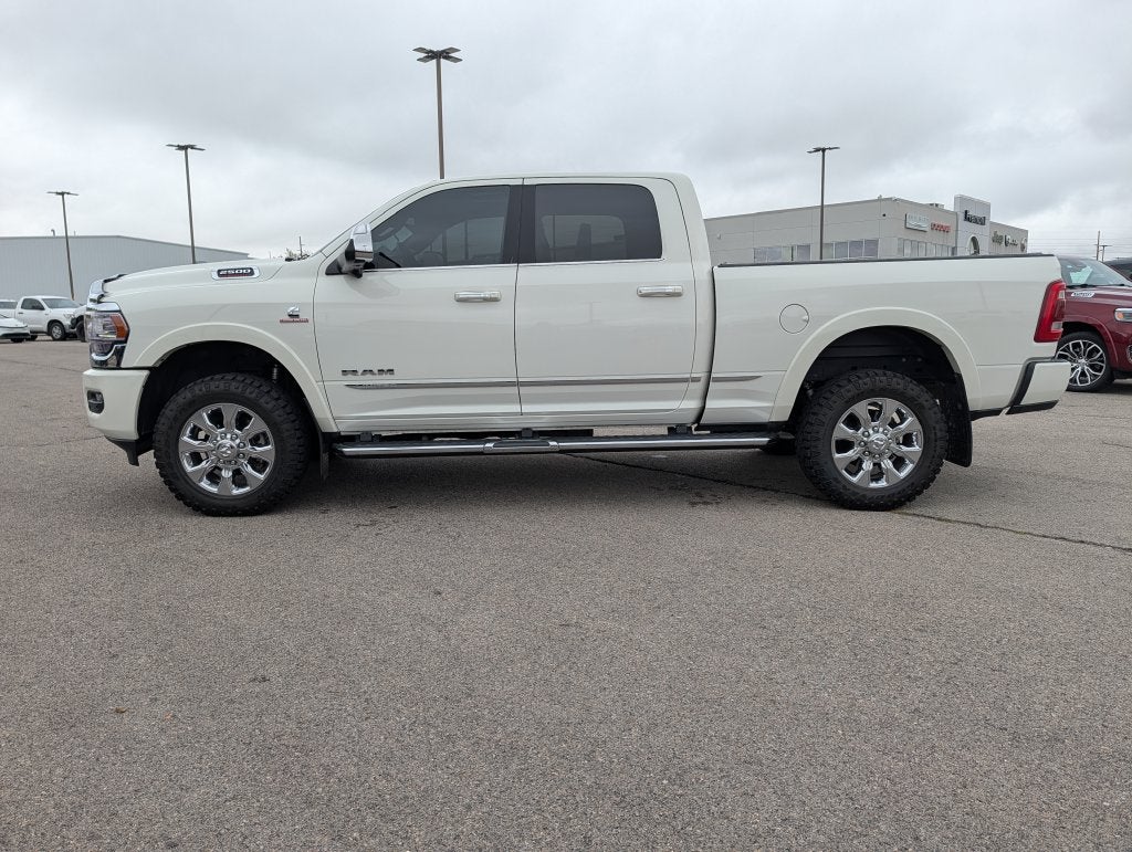 2022 RAM 2500 Limited Crew Cab 4x4 6'4' Box
