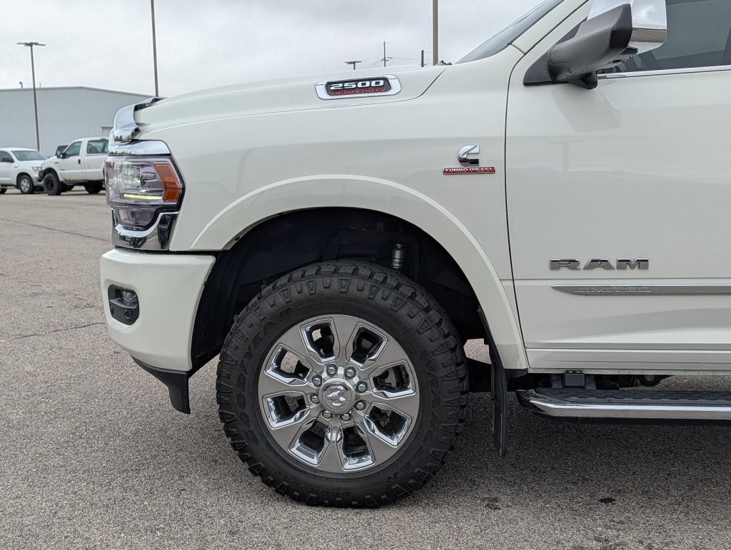 2022 RAM 2500 Limited Crew Cab 4x4 6'4' Box