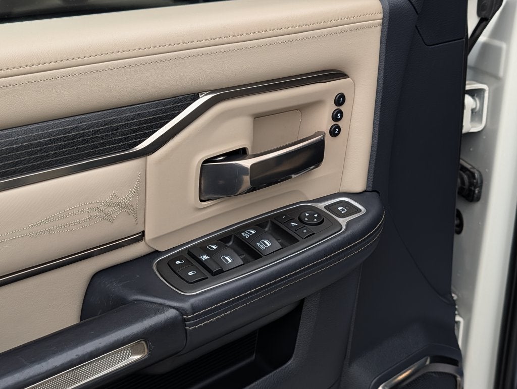 2022 RAM 2500 Limited Crew Cab 4x4 6'4' Box