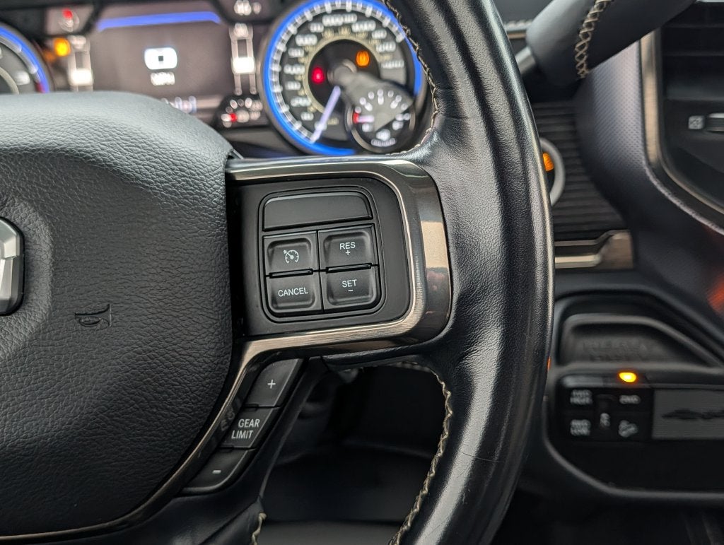 2022 RAM 2500 Limited Crew Cab 4x4 6'4' Box