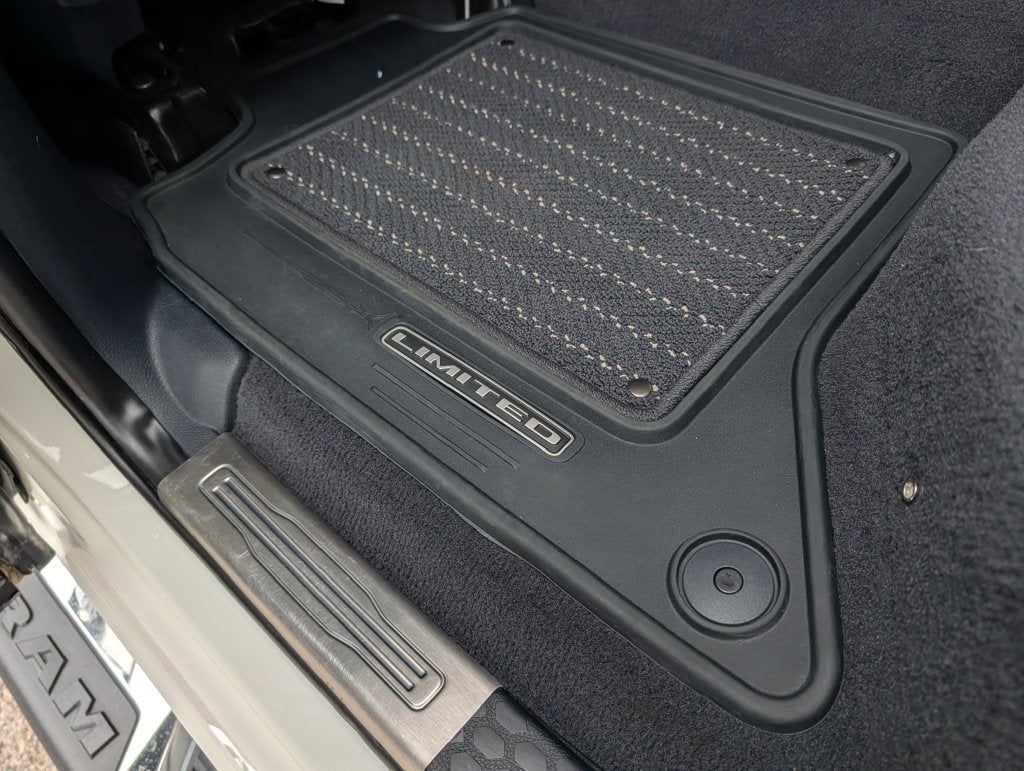 2022 RAM 2500 Limited Crew Cab 4x4 6'4' Box