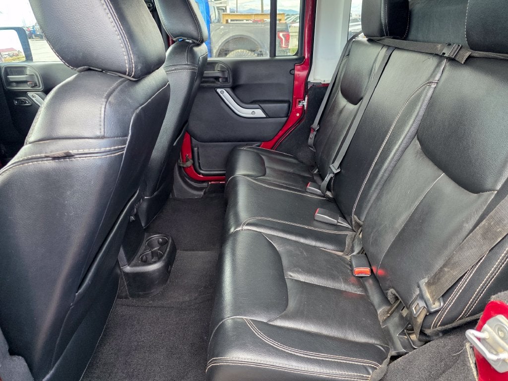 2013 Jeep Wrangler Unlimited Sahara