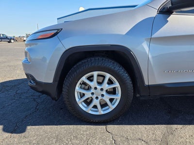 2016 Jeep Cherokee Sport