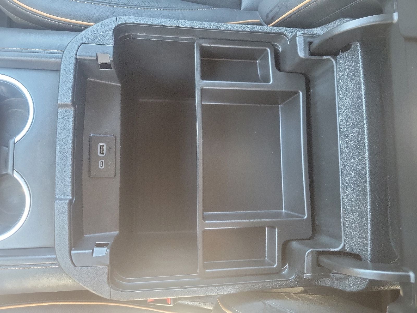 2024 GMC Yukon AT4 - Photo 35