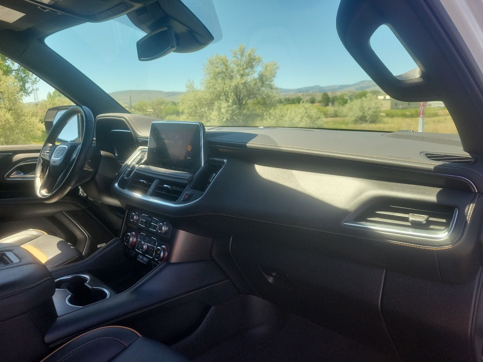 2024 GMC Yukon AT4 - Photo 53
