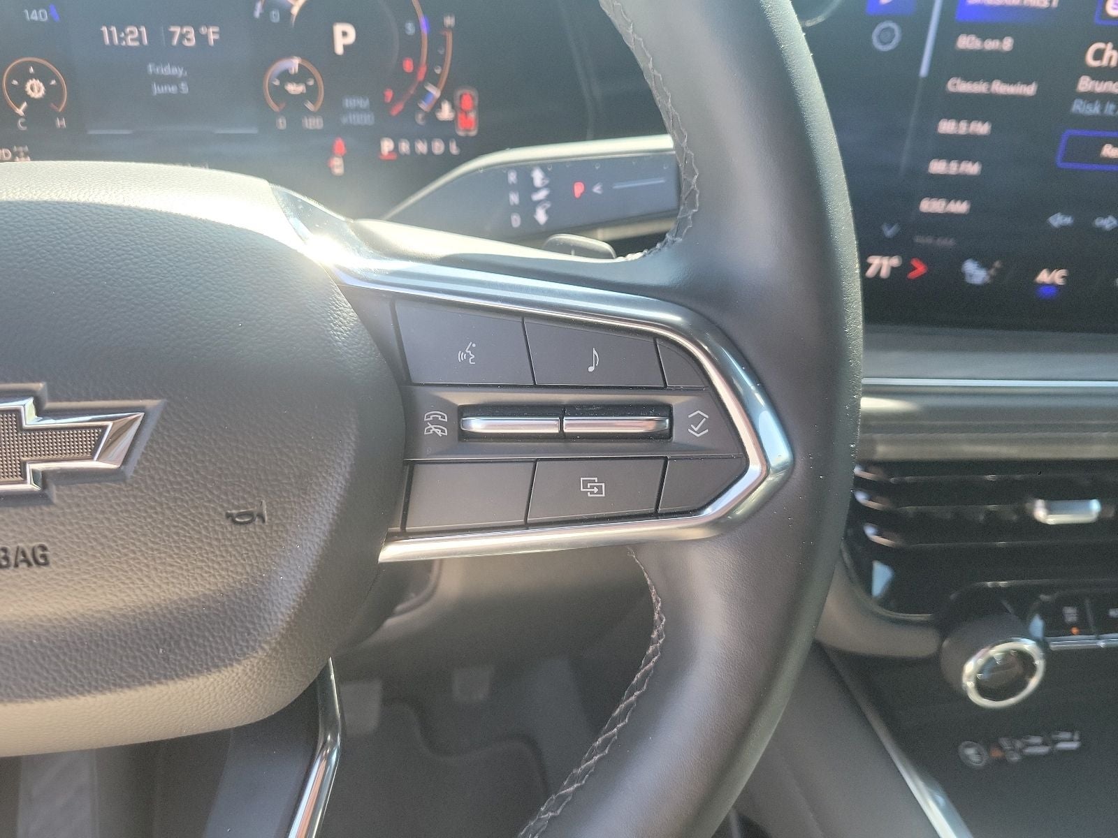 2025 Chevrolet Suburban Z71 - Photo 20