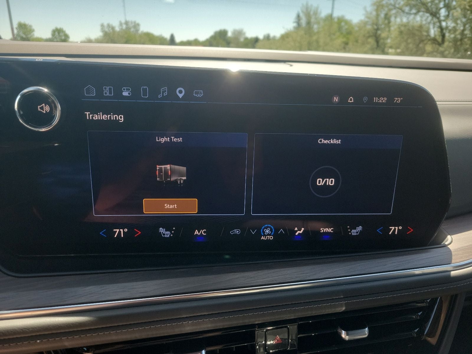 2025 Chevrolet Suburban Z71 - Photo 28