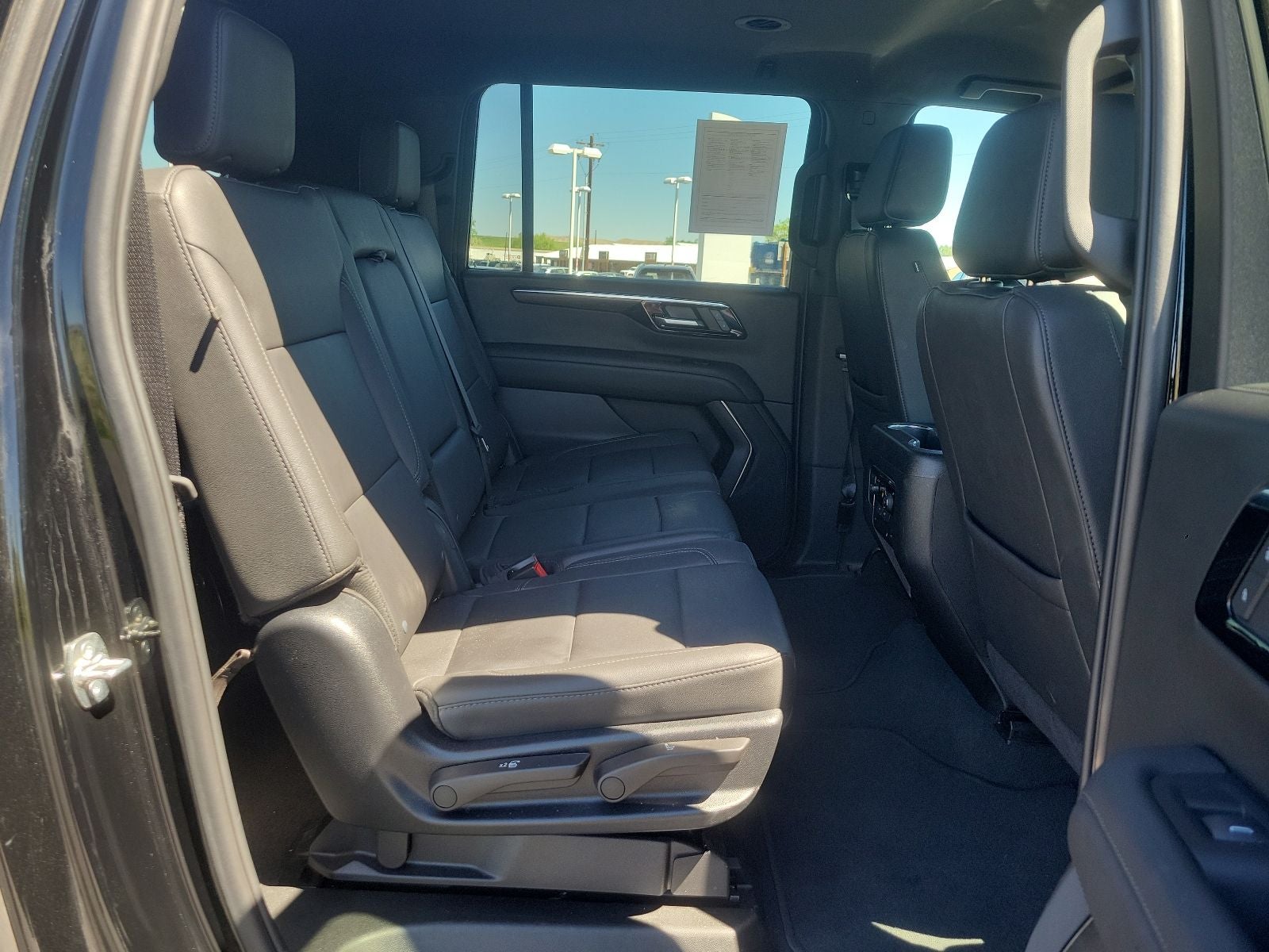2025 Chevrolet Suburban Z71 - Photo 45