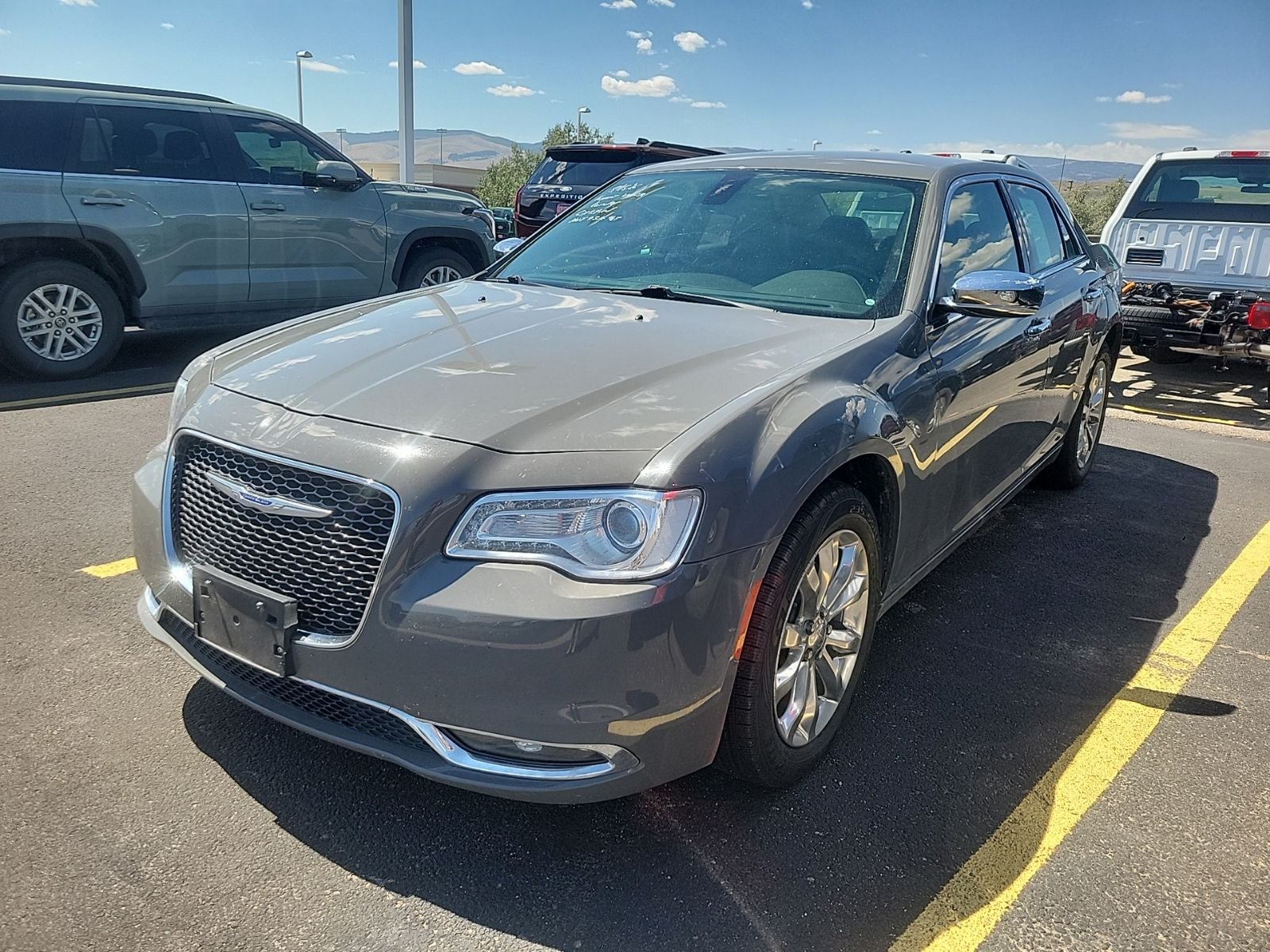 2019 Chrysler 300 Limited - Photo 6