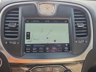 2020 Chrysler 300 Touring