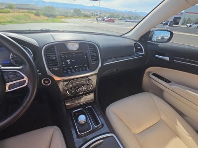 2020 Chrysler 300 Touring