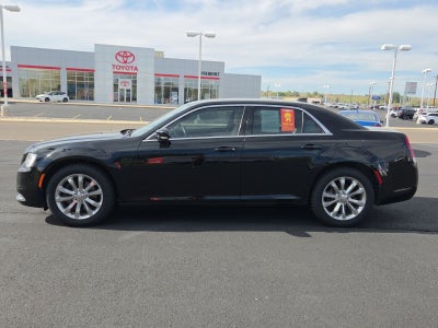2020 Chrysler 300 Touring