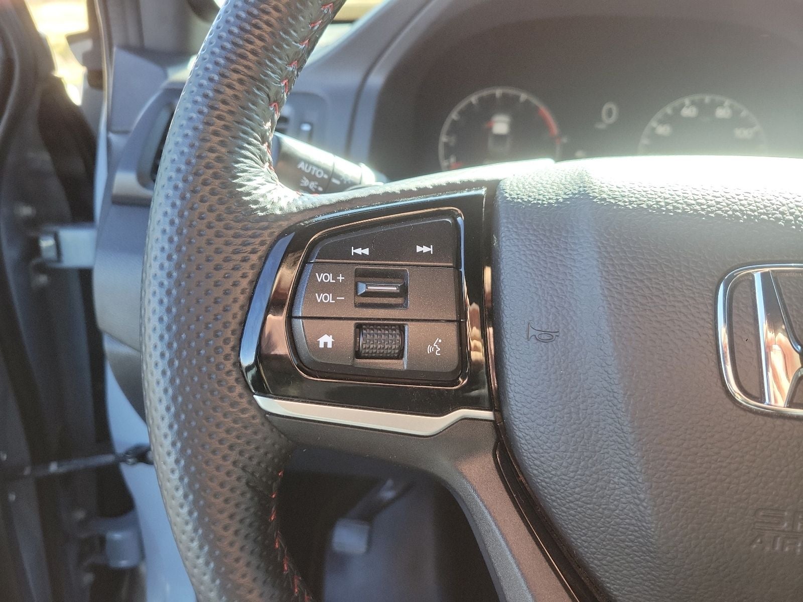 2024 Honda Ridgeline Black Edition - Photo 17