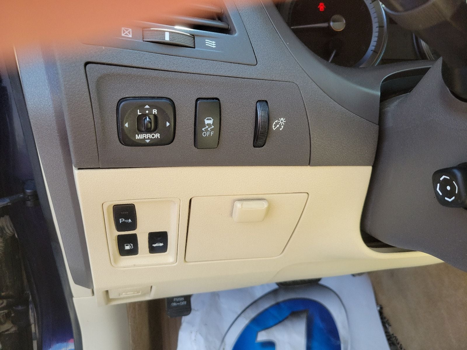 2010 Lexus ES 350 - Photo 17