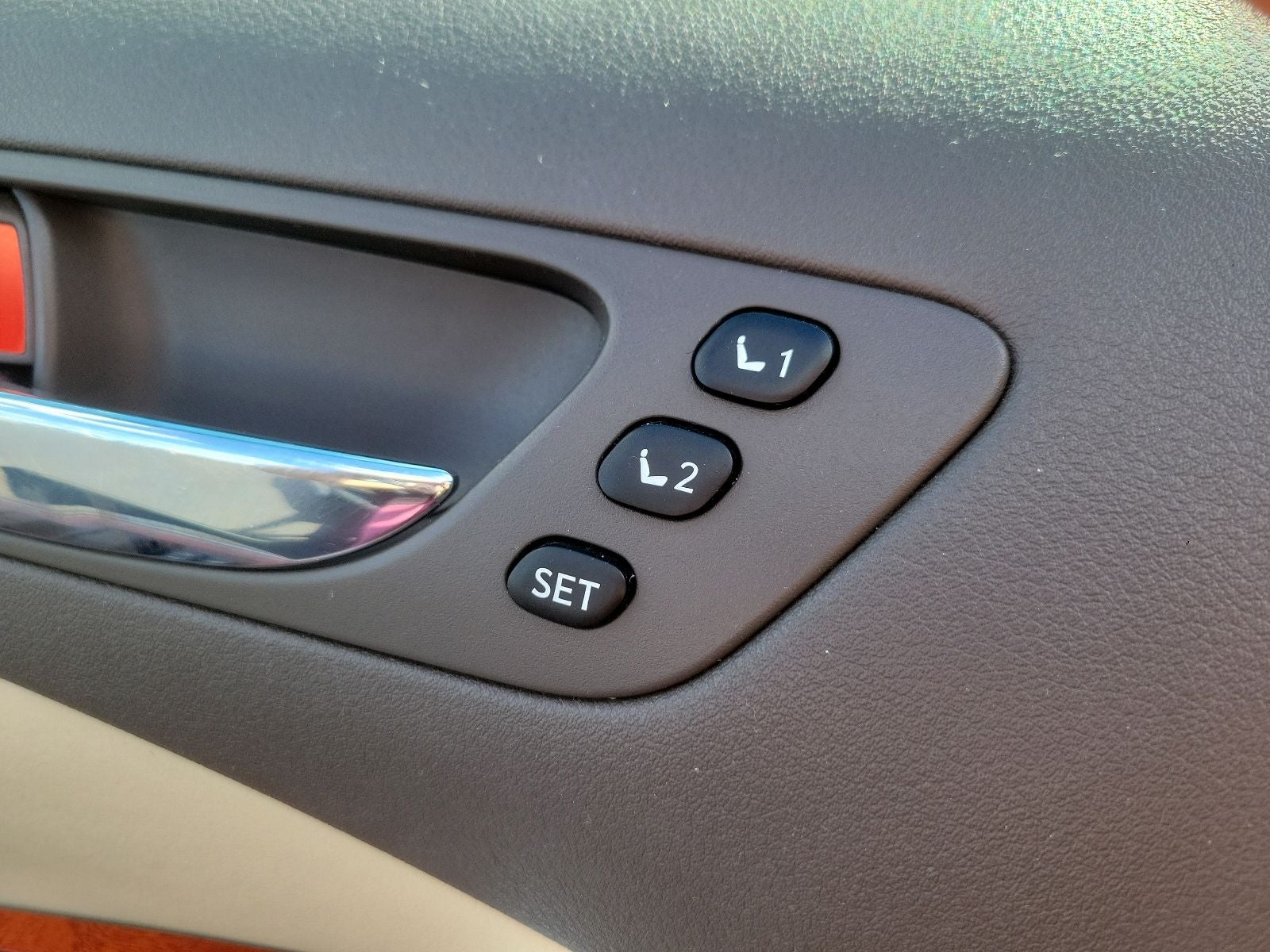 2010 Lexus ES 350 - Photo 20