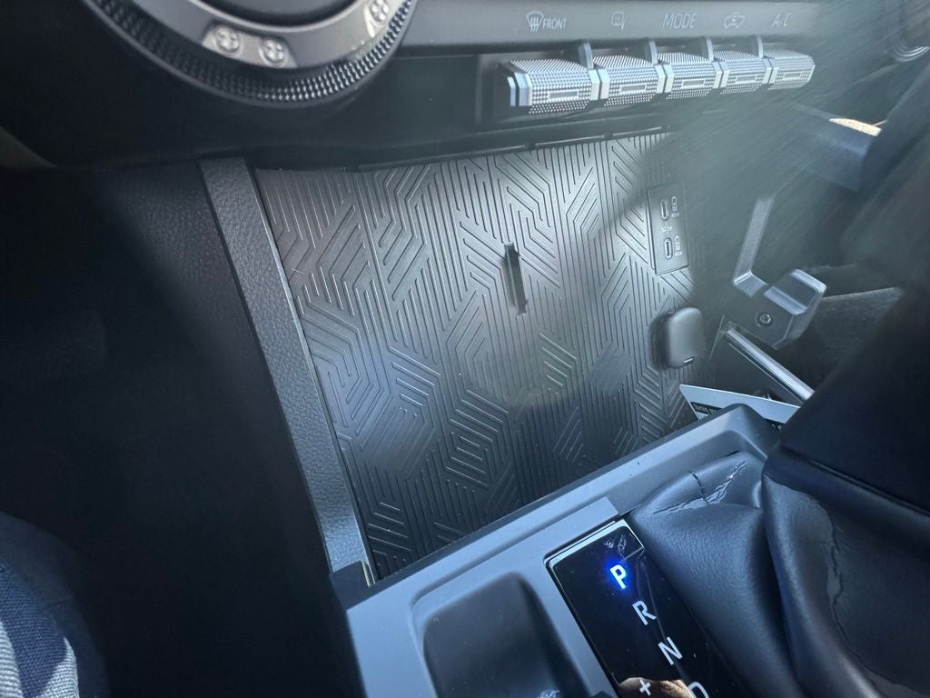 2026 Toyota Tacoma SR5 - Photo 27