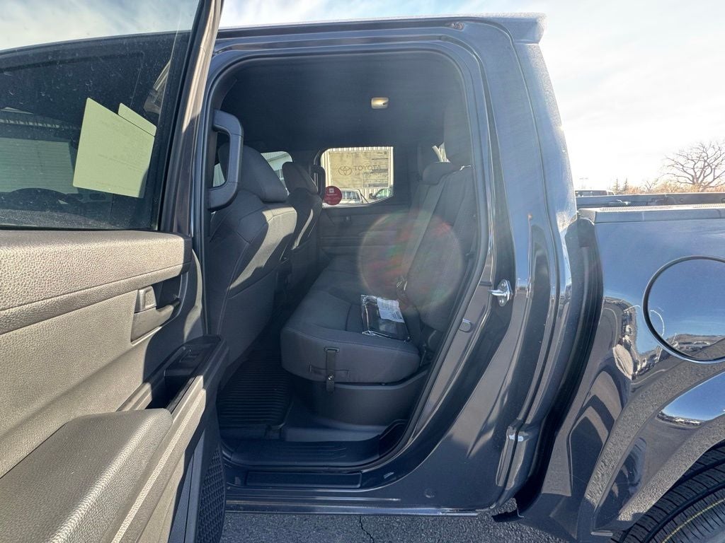2026 Toyota Tacoma SR5 - Photo 33