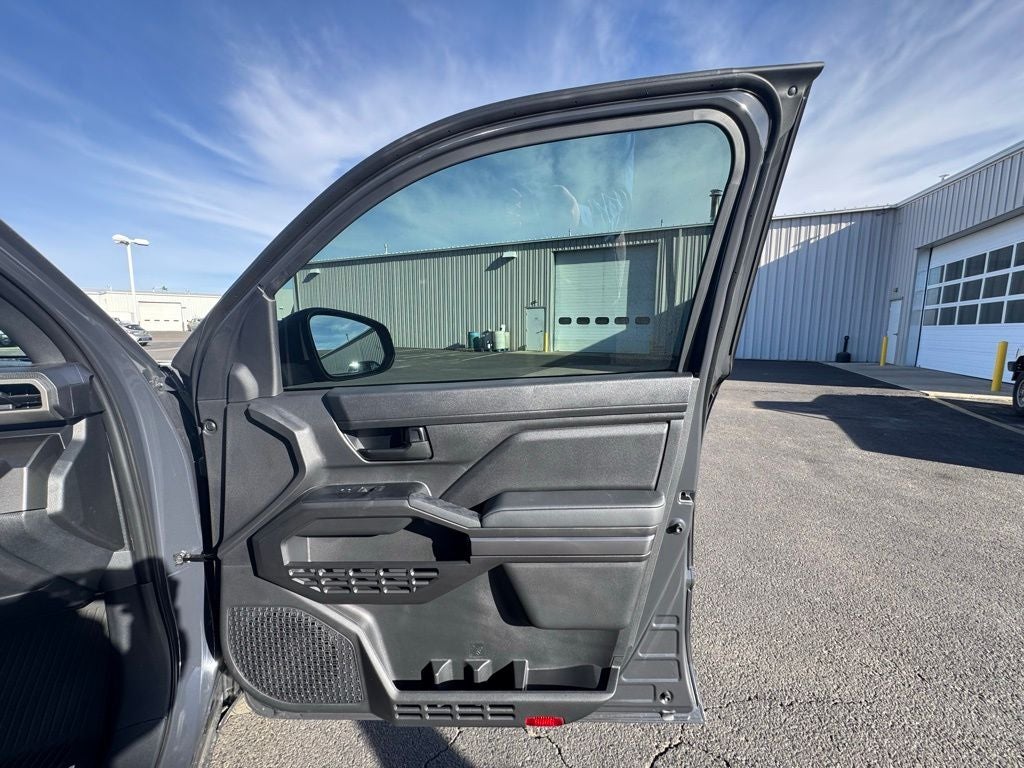 2026 Toyota Tacoma SR5 - Photo 37