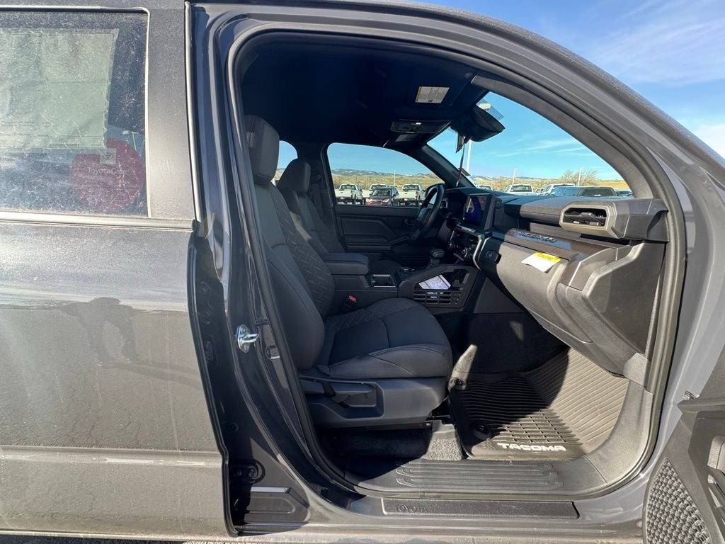 2026 Toyota Tacoma SR5 - Photo 38
