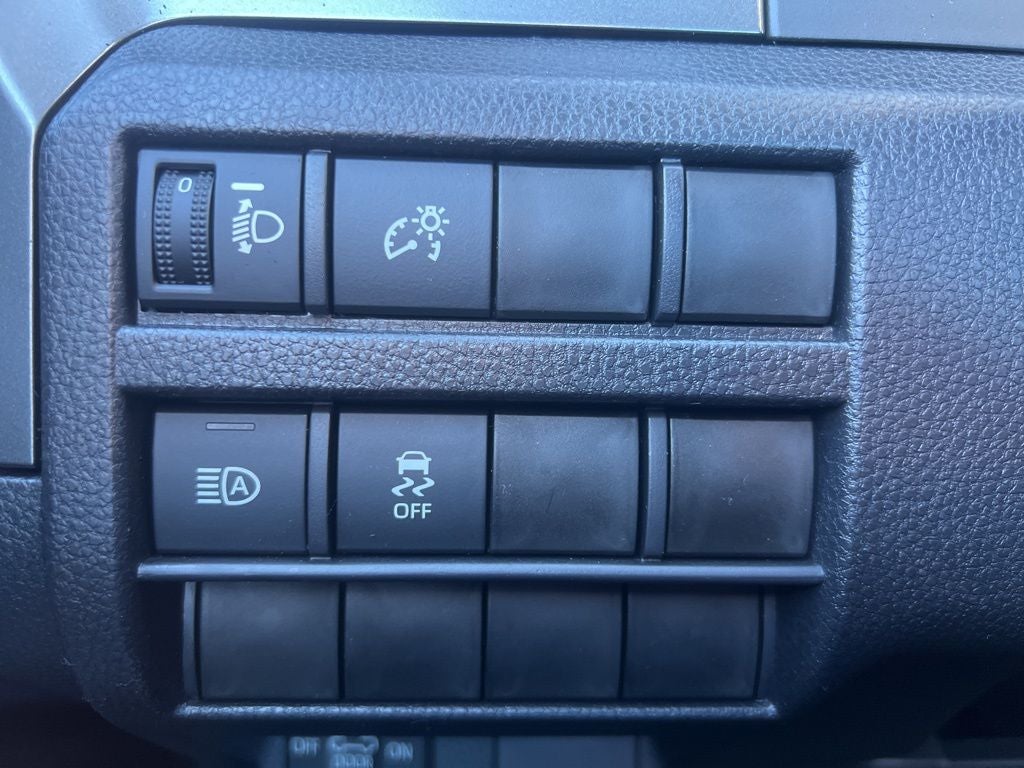 2026 Toyota Tacoma SR5 - Photo 12