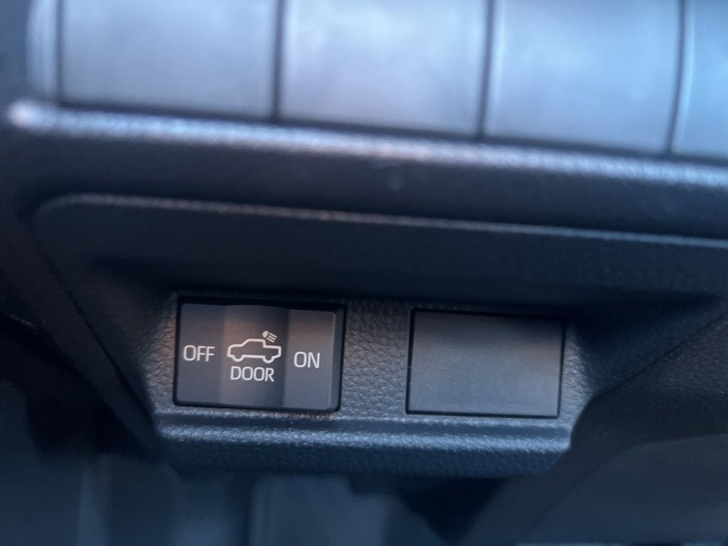 2026 Toyota Tacoma SR5 - Photo 13