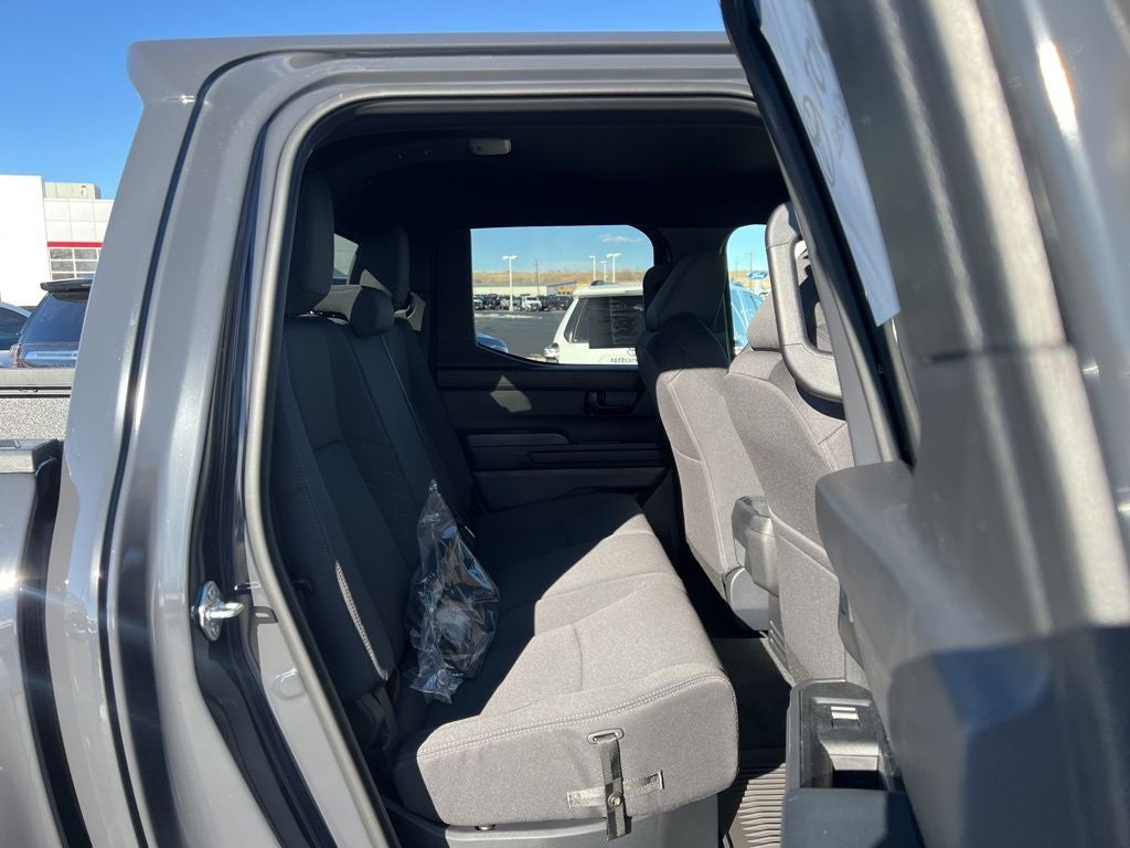 2026 Toyota Tacoma SR5 - Photo 38