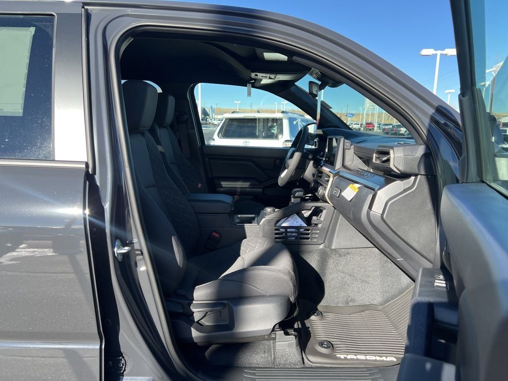 2026 Toyota Tacoma SR5 - Photo 40