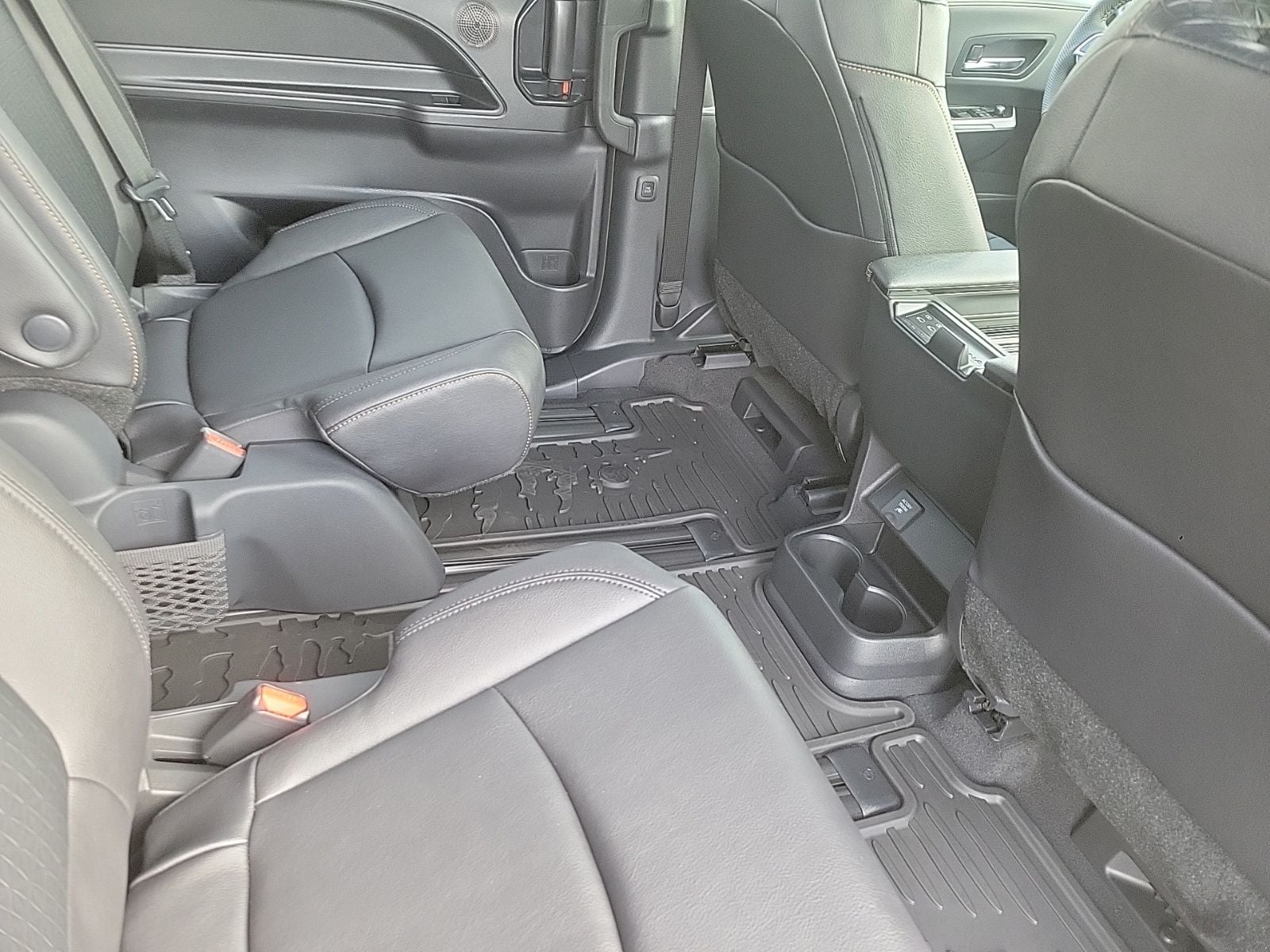 2026 Toyota Sienna Base