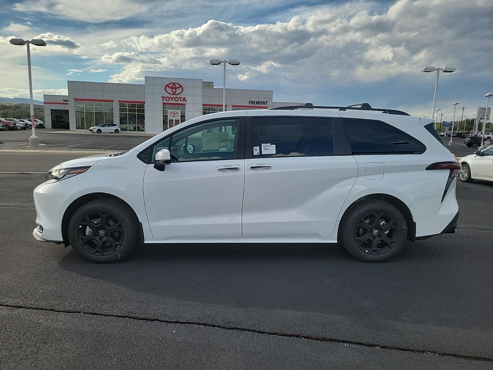 2026 Toyota Sienna Base