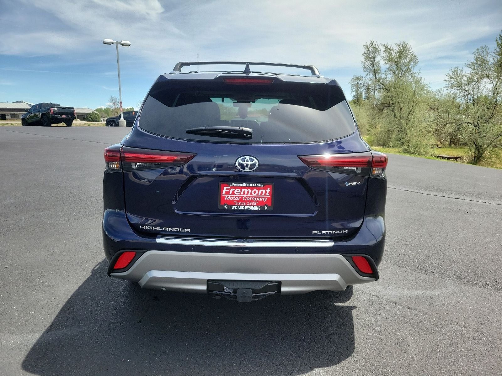2026 Toyota Highlander Hybrid Platinum