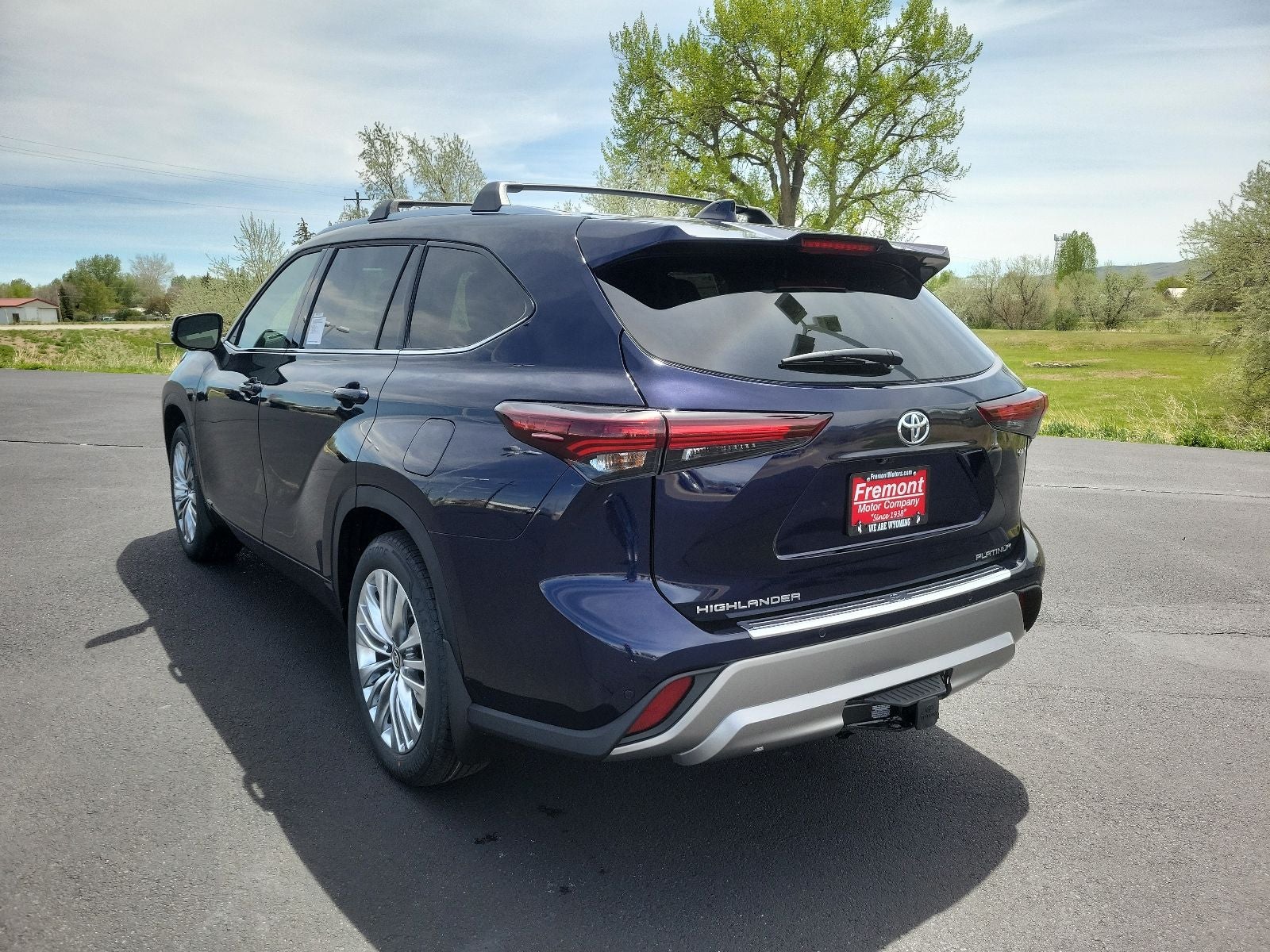 2026 Toyota Highlander Hybrid Platinum