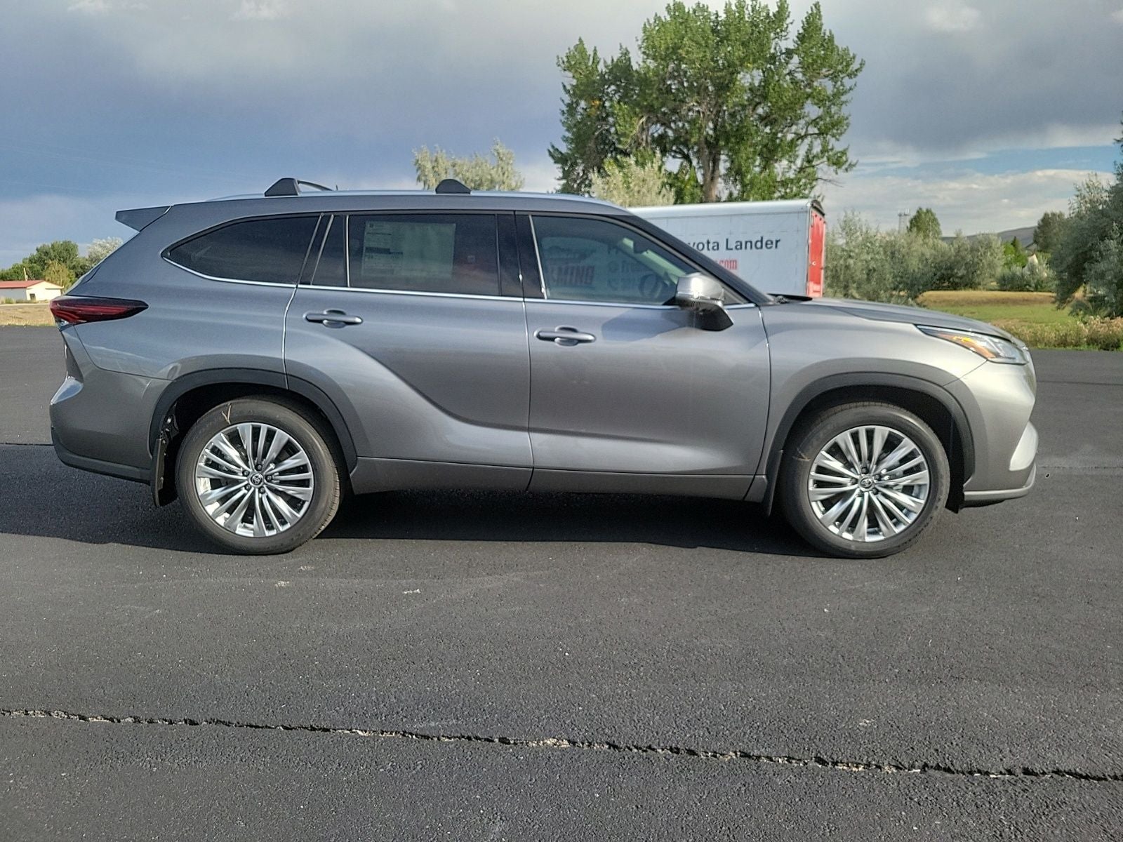 2026 Toyota Highlander Base