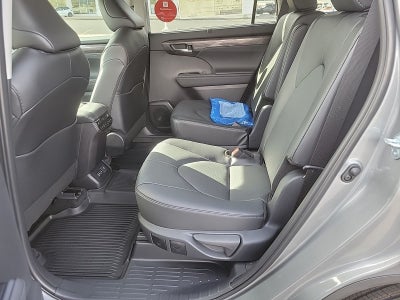 2026 Toyota Highlander Base