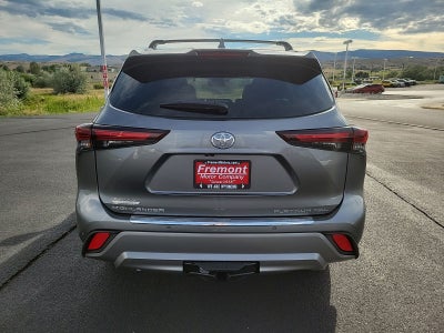 2026 Toyota Highlander Base
