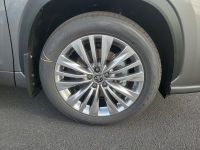 2026 Toyota Highlander Base