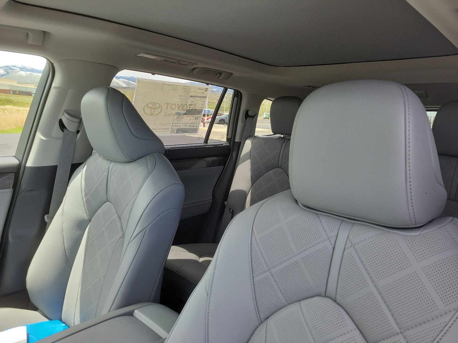 2026 Toyota Highlander Platinum