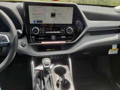 2026 Toyota Highlander Platinum