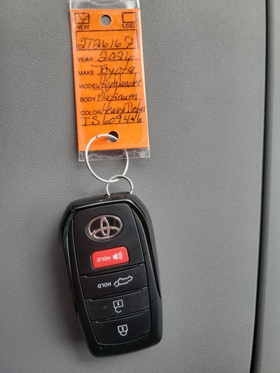 2026 Toyota Highlander Platinum