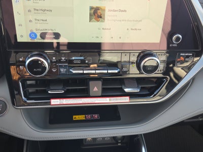 2026 Toyota Highlander Platinum
