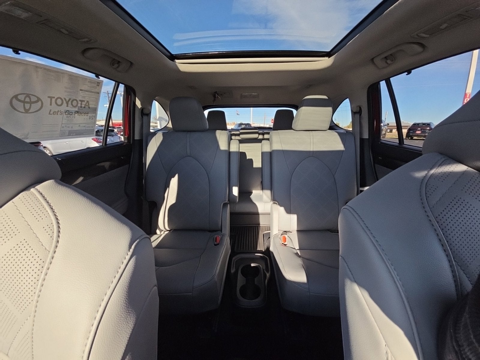 2026 Toyota Highlander Platinum