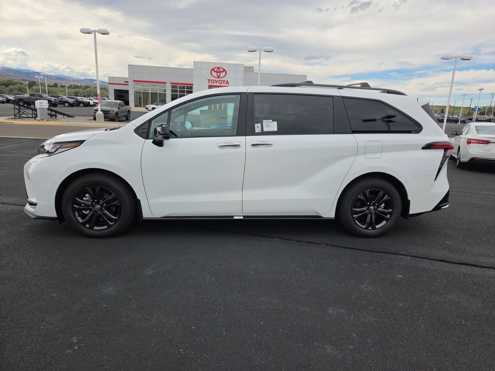 2026 Toyota Sienna XSE 7 Passenger