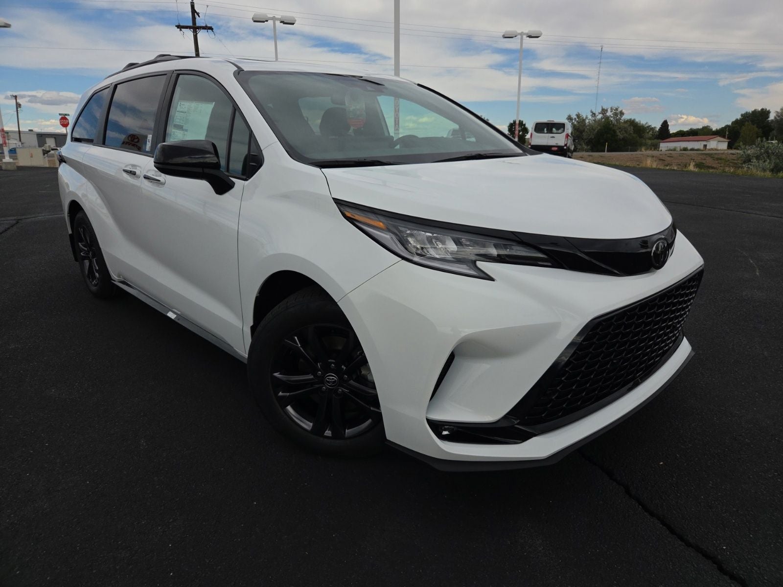2026 Toyota Sienna XSE 7 Passenger